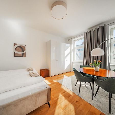 Sonnige Altbauwohnung Nahe Wien Hauptbahnhof Eksteriør billede